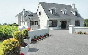 Hillcrest Luxury Apartment